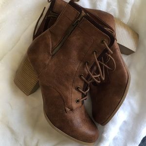 Women’s boots